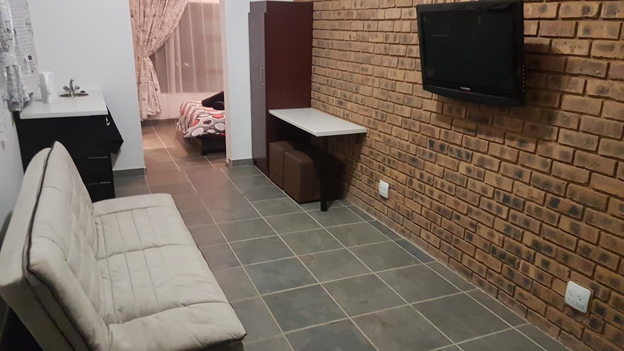 Meadows Guesthouse Germiston Dış mekan fotoğraf